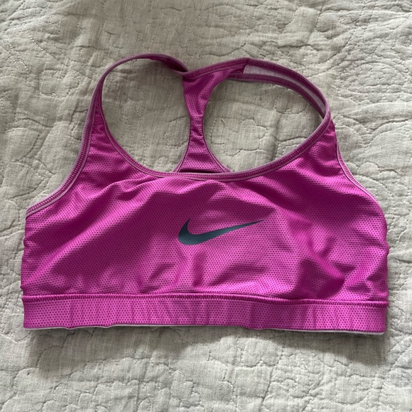 Nike Reversible Sports Bra - Picture 6 of 12